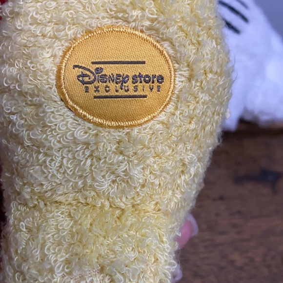 Vintage Disney Store exclusive collectible Minnie Mouse - Picture 2 of 3